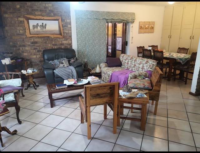3 BEDROOM HOUSE FOR SALE IN MODIMOLLE